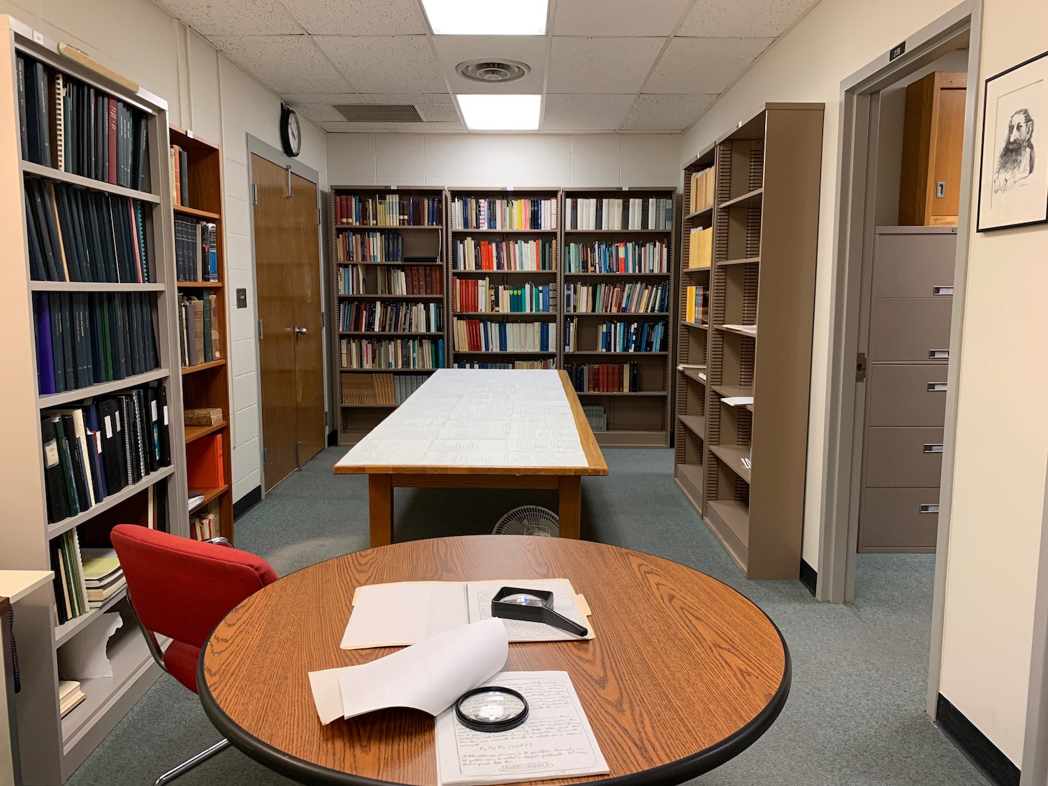 picture showing main room in PEP research center